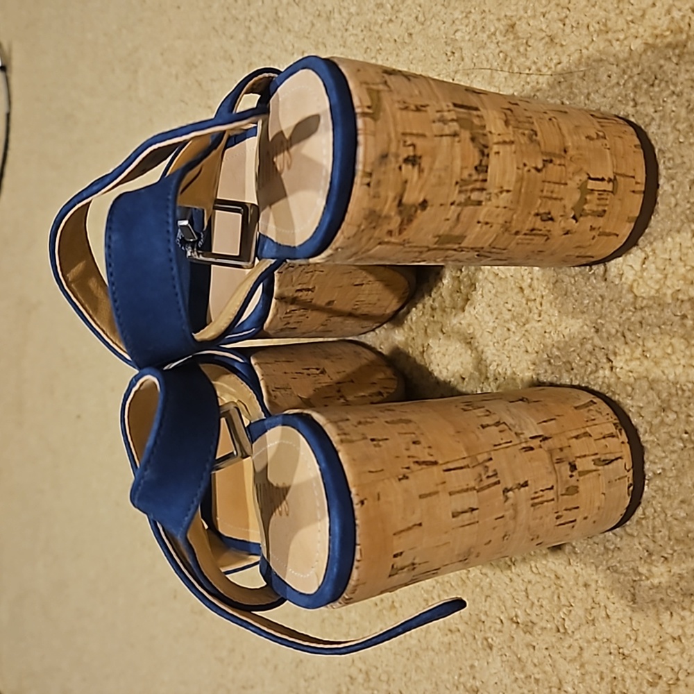 Wedge Platform Sandals in Navy Blue - Picture 2 of 4